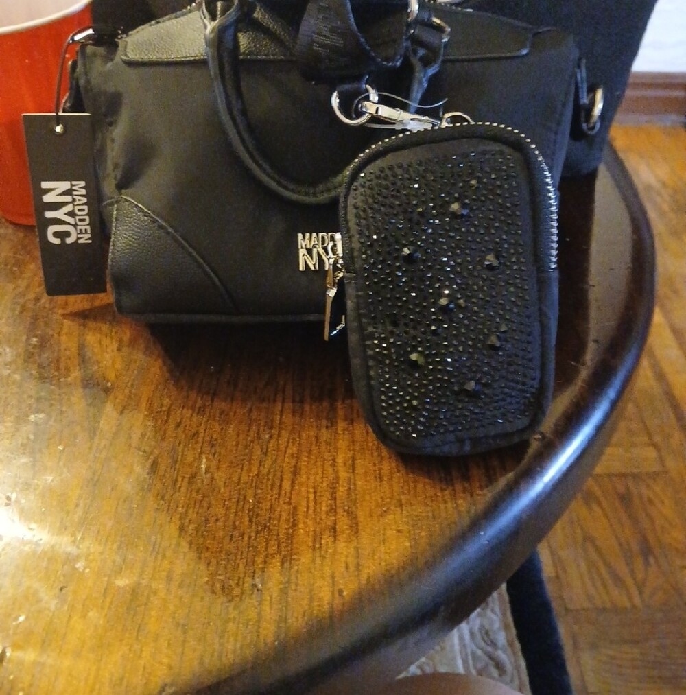 Steve Madden Black Satchel with Detachable Zip Pouch & Crossbody - Picture 2 of 2